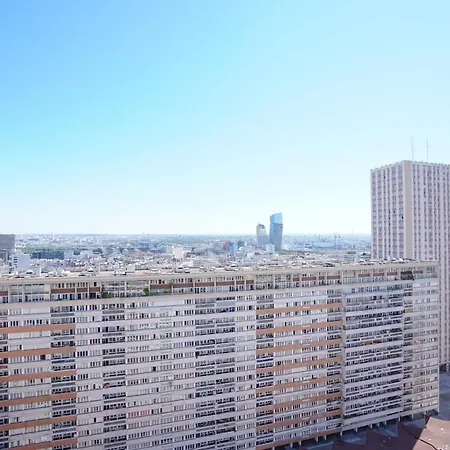 Modern Studio With View On Paris * פריז
